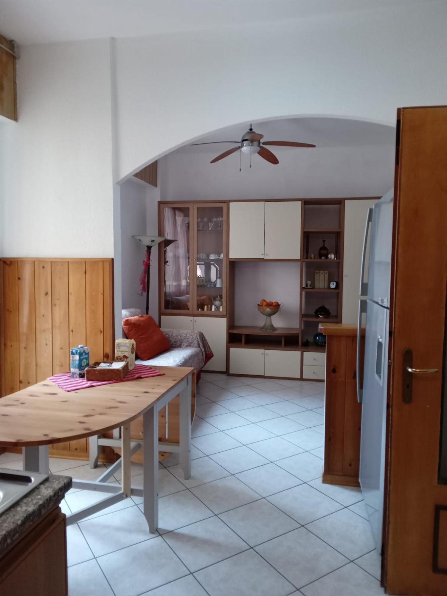 Homebetty Vado Ligure Luaran gambar