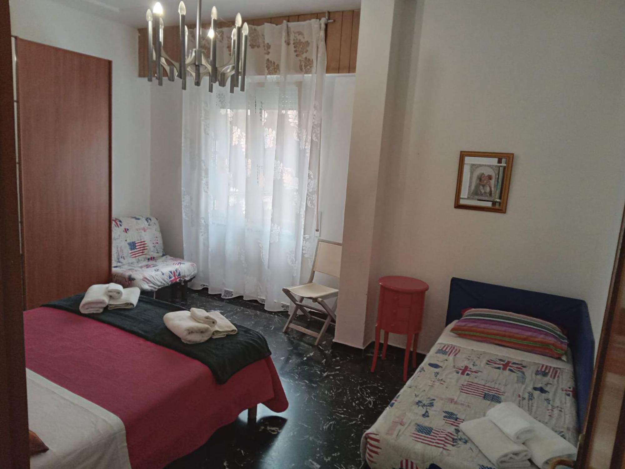 Homebetty Vado Ligure Luaran gambar